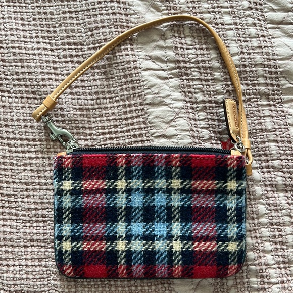 Coach plaid wristlet - Picture 4 of 5